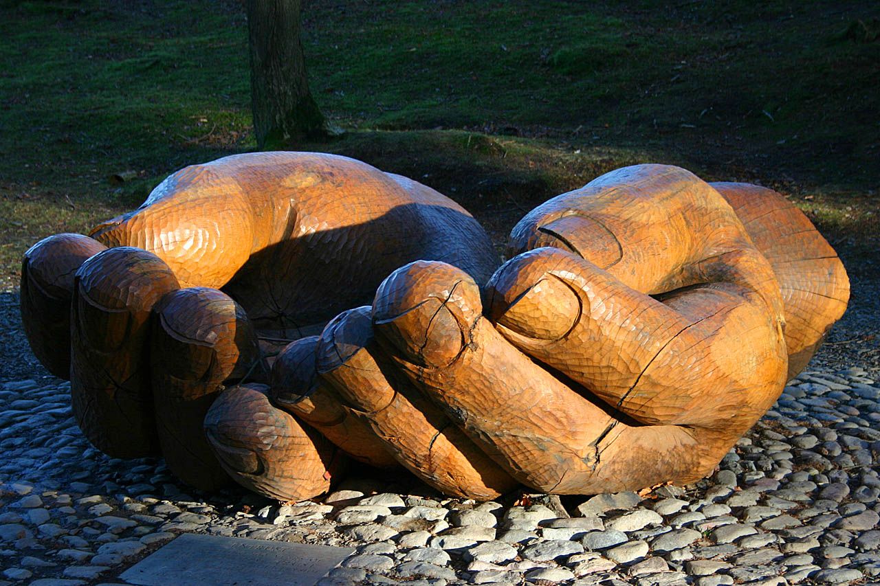 Wooden hands sculpture at Brandlehow