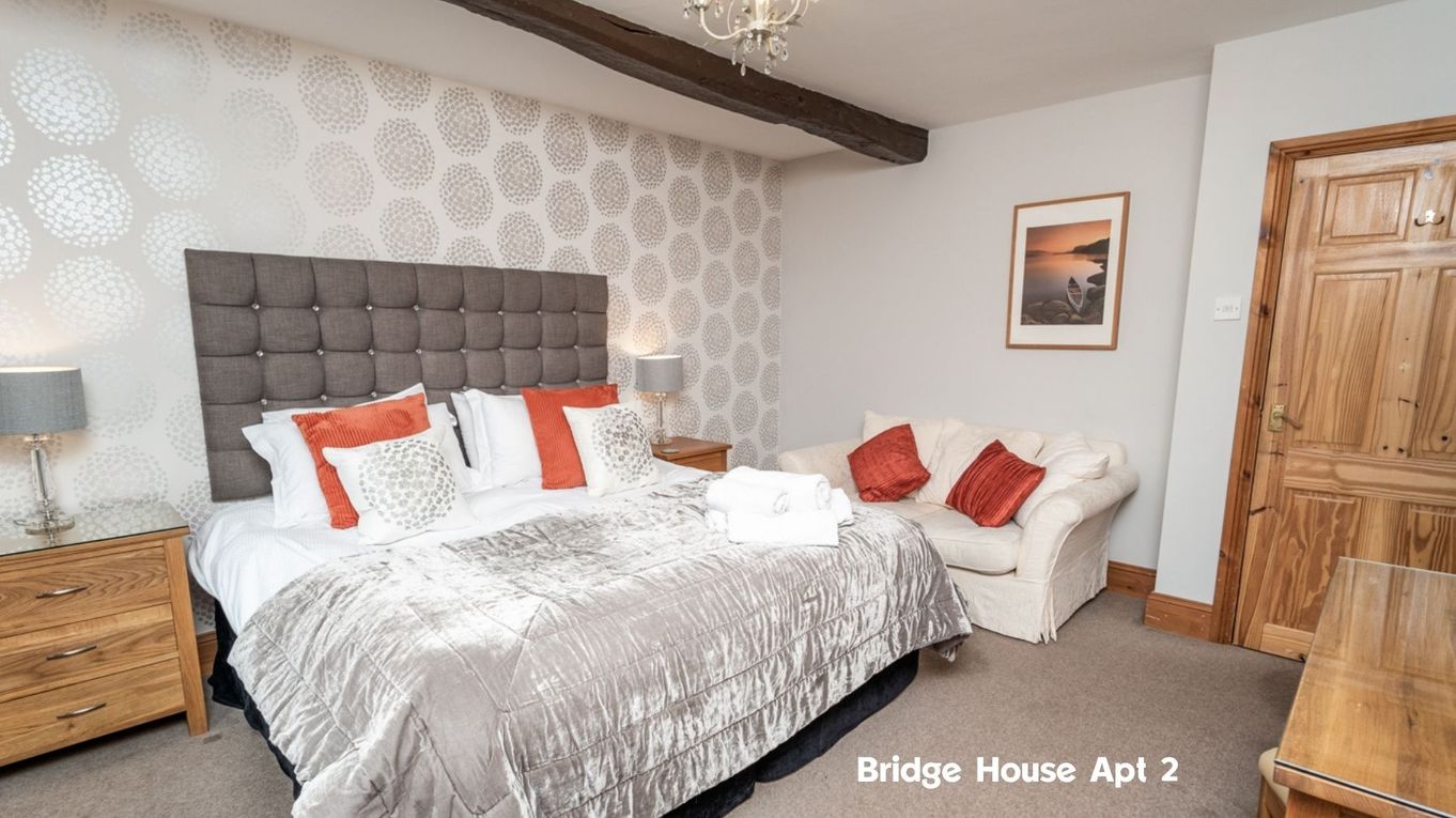 Bridge House Cottages & Apartments