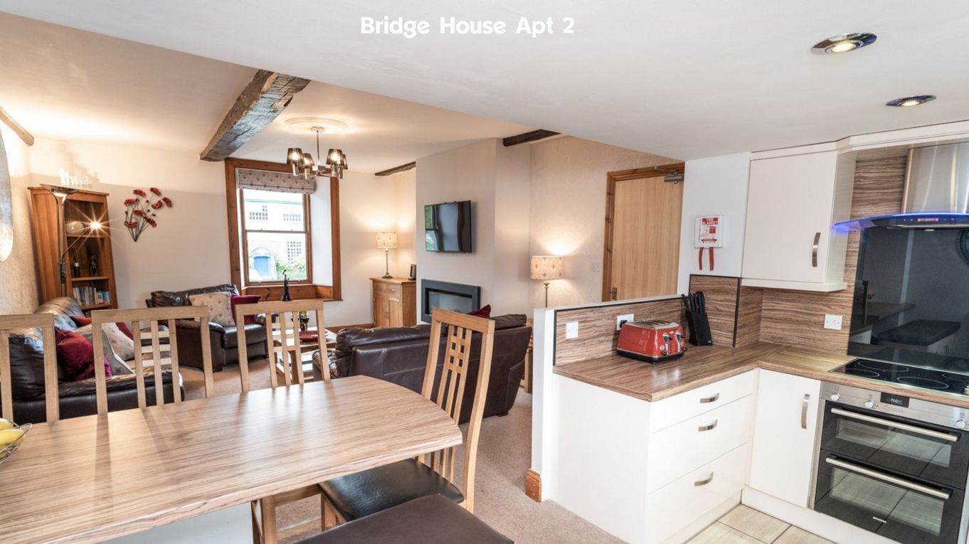 Bridge House Cottages & Apartments