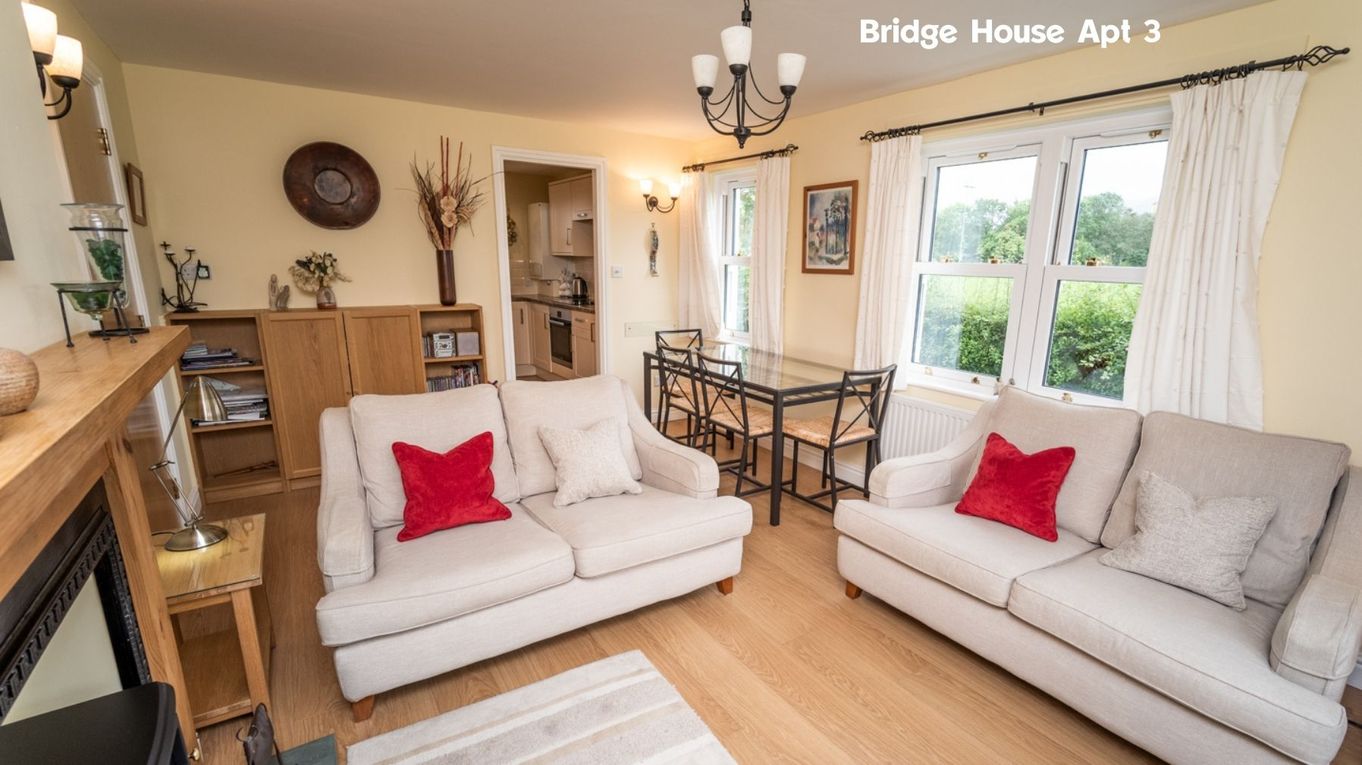 Bridge House Cottages & Apartments