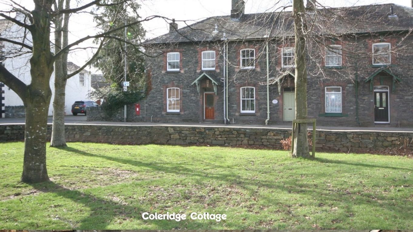 Bridge House Cottages & Apartments