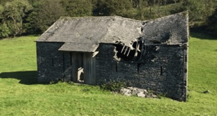Arklid Barn, Nibthwaite, before repairs. Between 2019 and 2022, 10 barns were conserved as part of a government-funded pilot project jointly managed by Historic England and Natural England, with the Lake District National Park Authority leading delivery.