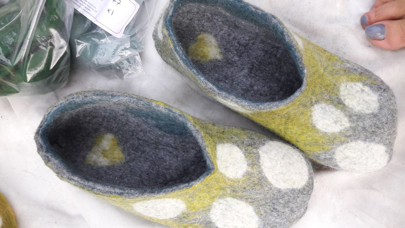 Funky Felt Slippers with Debra Esterhuizen 