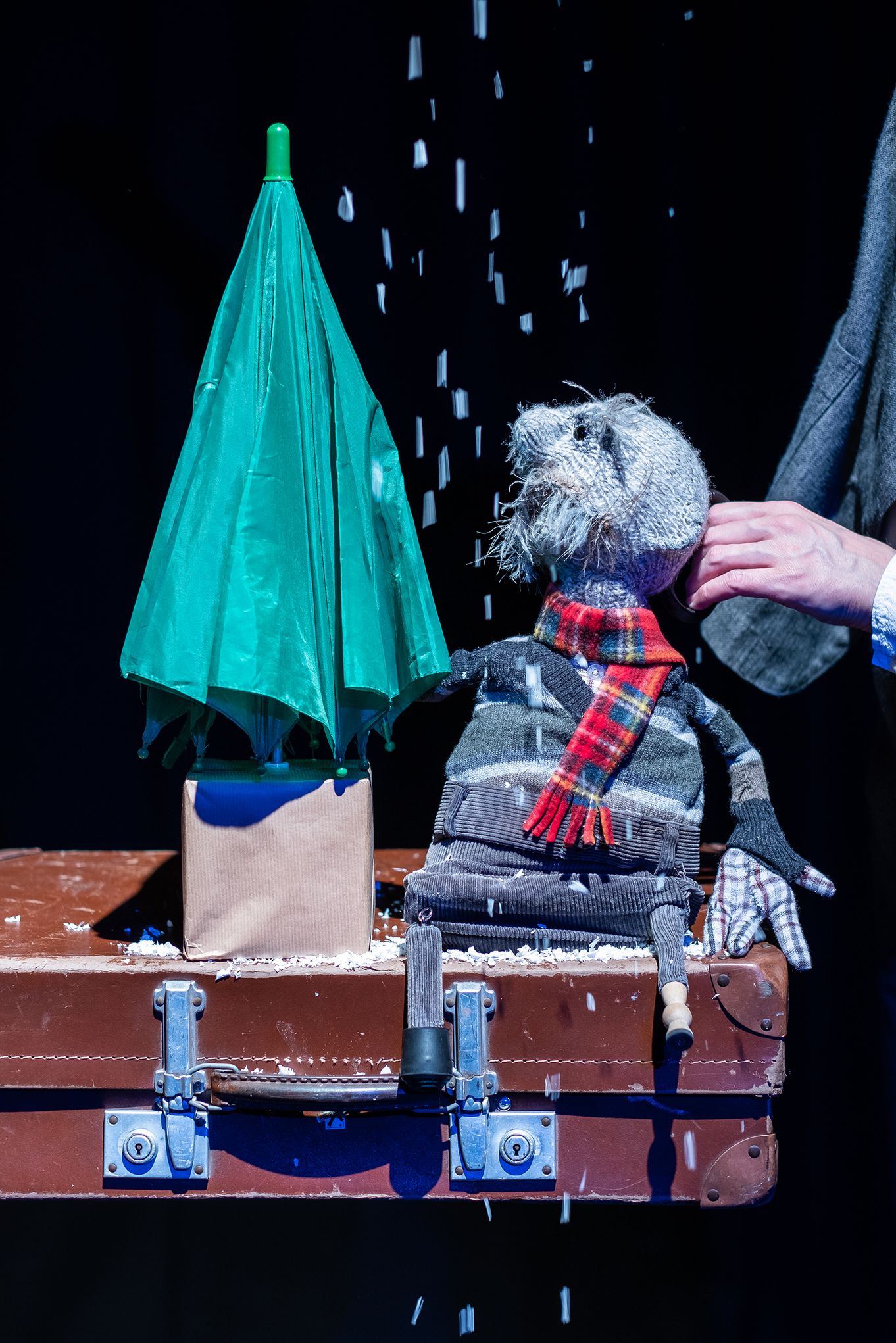 little gift 2 (credit lewis wileman).jpg